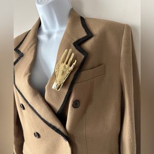 Large Versatile Wear Gold Woman’s Hand Brooch